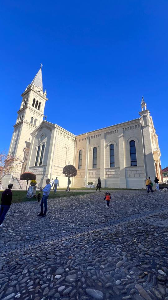 Die Kirche bei Tageslicht