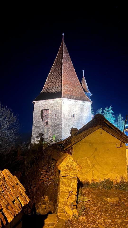 Mauern in warmem Licht